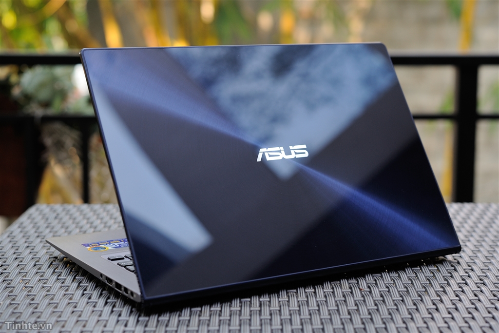 Laptop Asus Zenbook UX302, i5 4200U 10G SSD240G Vga 2G Full HD Cảm Ứng