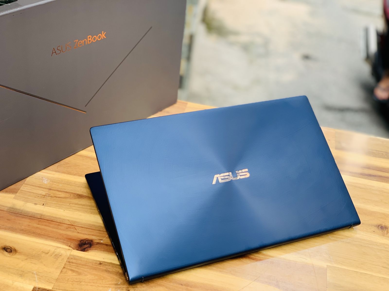 Laptop Asus Zenbook UX433FA, I7 8565U 8CPUS 8G SSD512 Full HD FaceID L - 2