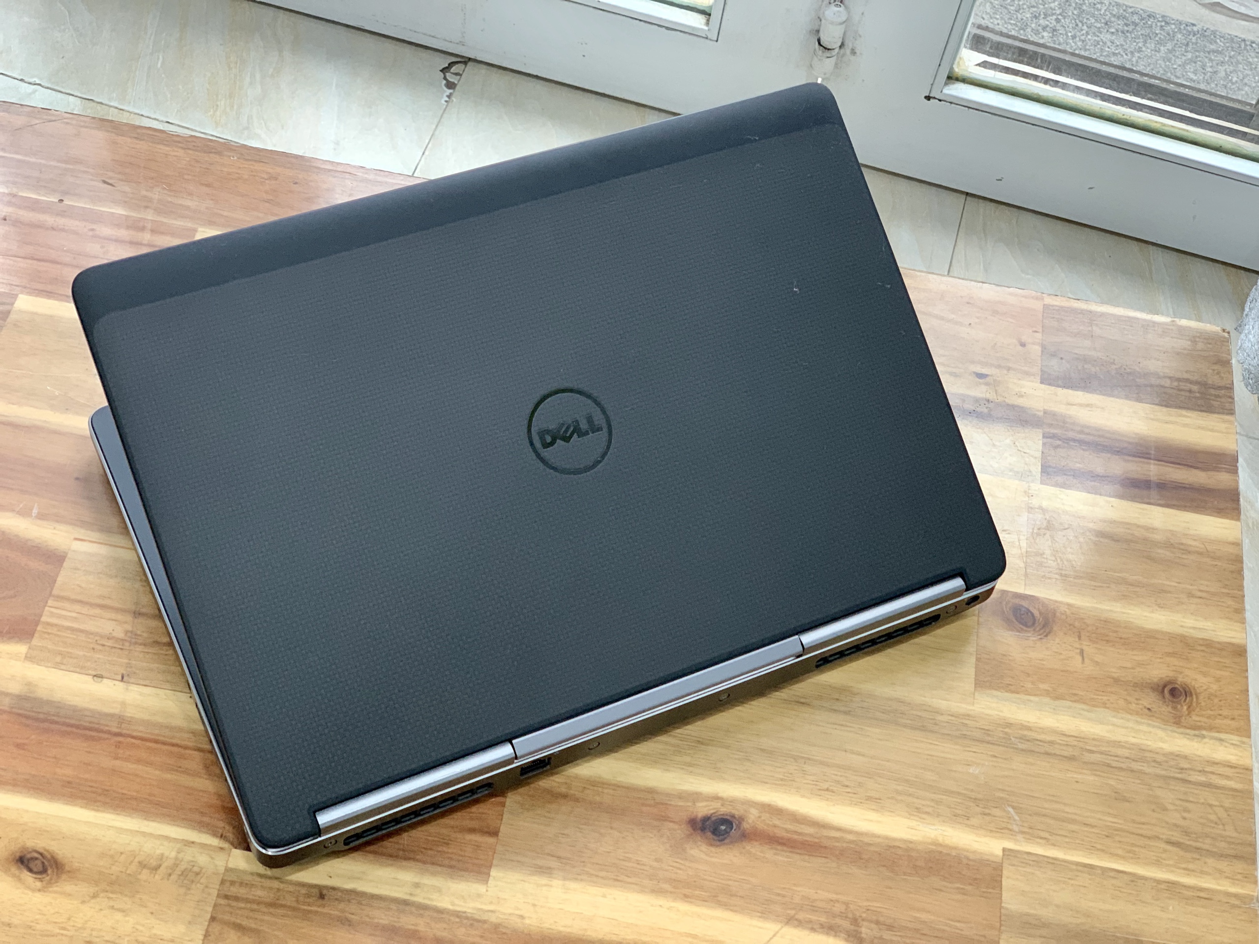 Laptop Dell Precision 7510, i7 6820HQ 16G SSD128+500G Vga Quadro M1000M Full HD Đẹp zin 100% Giá rẻ2