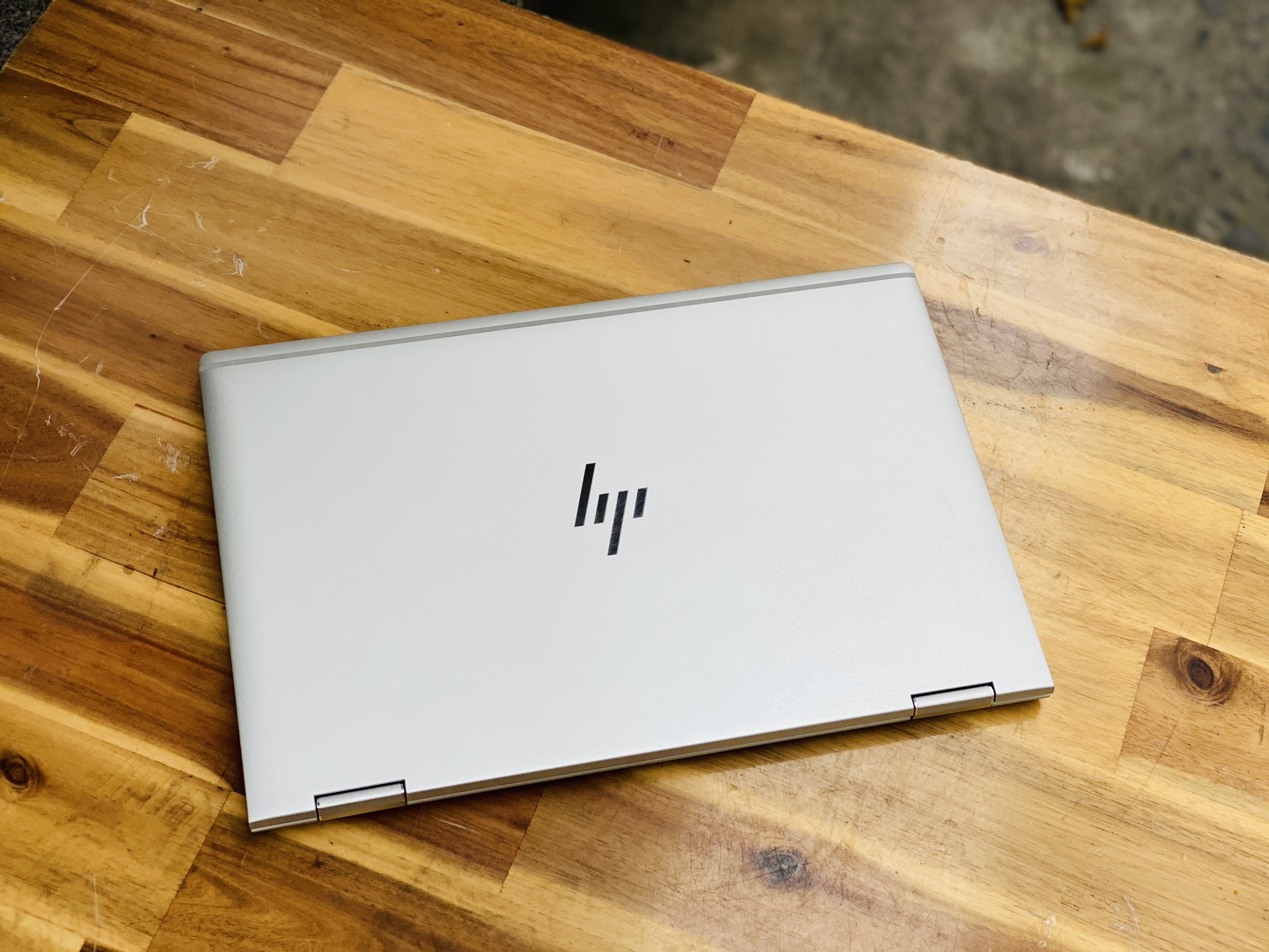 Laptop HP Elitebook 1040 G6/ i7 8665U/ 8G/ SSD256/ Full HD/ Đèn Phím/ Cảm Ứng/ Xoay 360/ Giá rẻ1