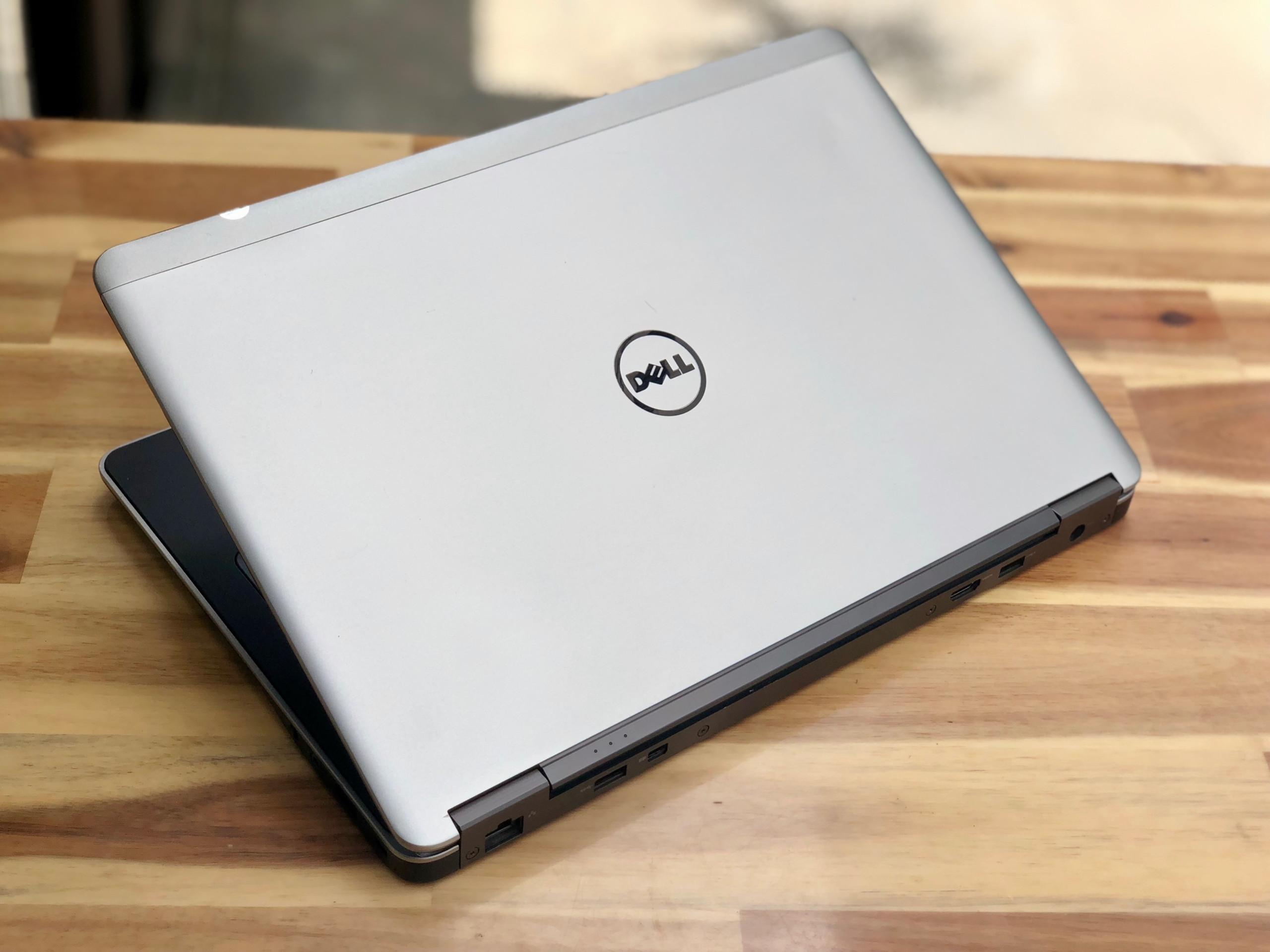 Laptop Dell Latitude E7440/ i7 4600U/ 8G/ SSD/ 14.0in/ Vỏ Nhôm/ Ultrabook/ Siêu Bền/ Gập 180 Độ/ Giá rẻ4