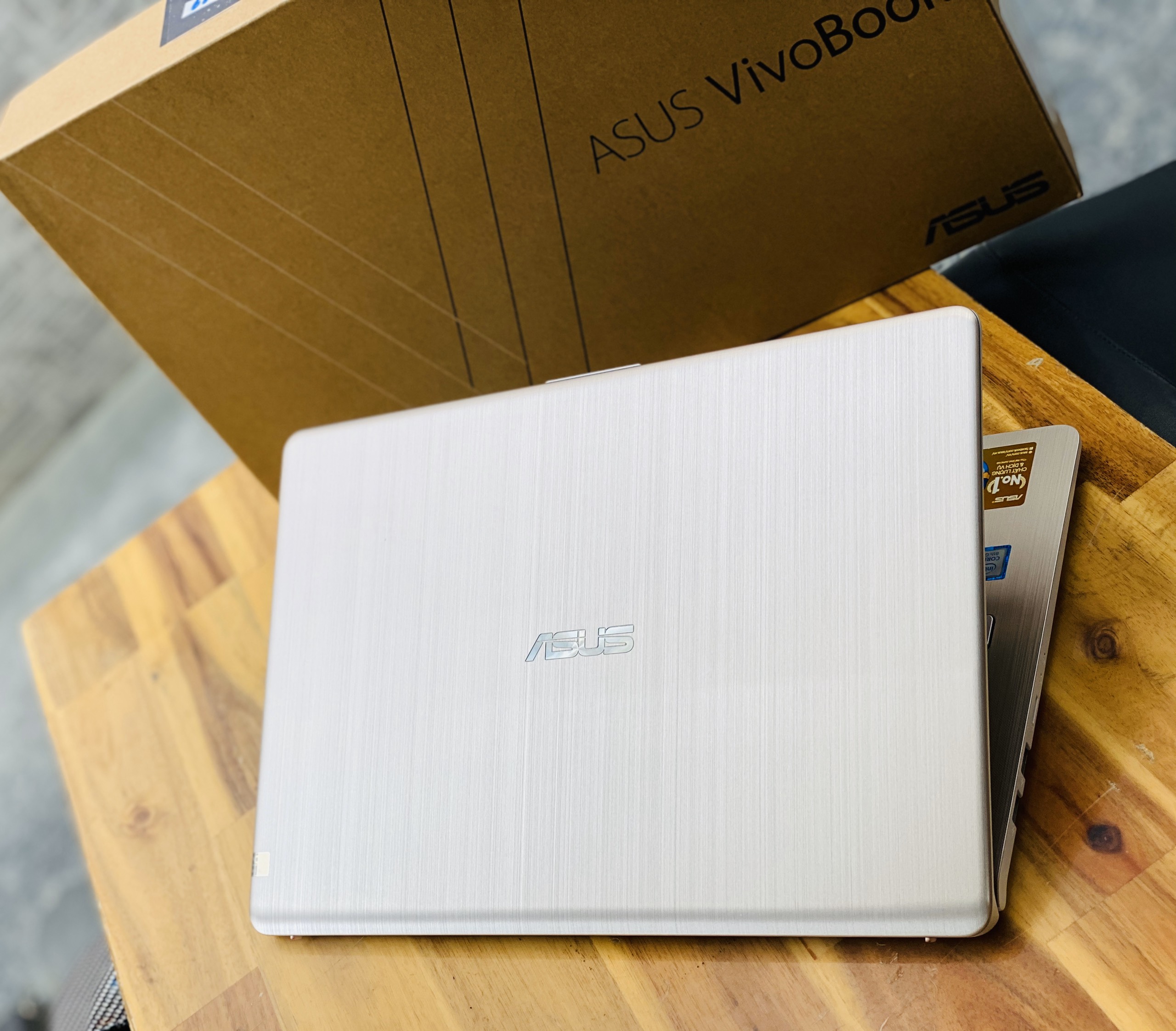 Laptop Asus Vivobook S510UQ, i7 7500U 8G SSD128+500G Vga 940MX Full HD Đèn Phím Giá rẻ2