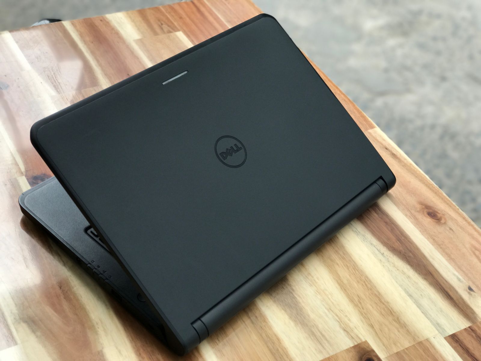 Laptop Dell Ultrabook 3340/ i3 4005U/ 4G/ SSD/ 13.3in/ Siêu Bền/ Gập 180 độ/ Giá rẻ3