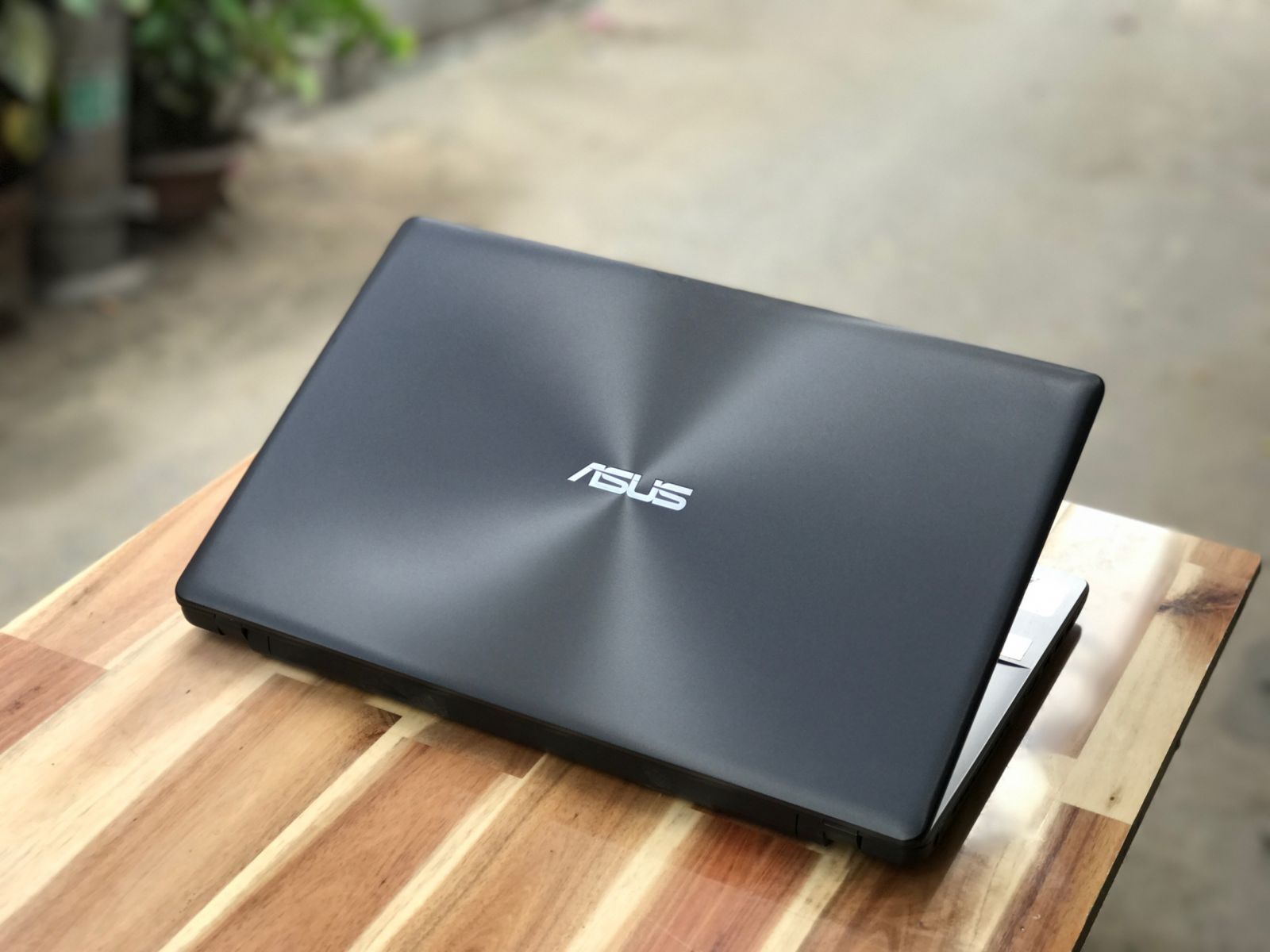 Laptop Asus X550LD/ i5 4210U/ 4G/ SSD128 - 500G/ Vga rời/ 15.6in/ Win 10/ Giá rẻ1