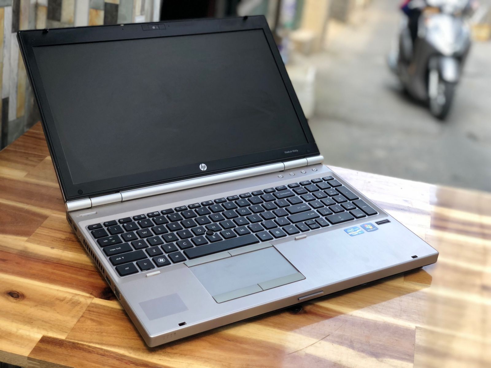 Laptop HP Elitebook 8560P i5 2410M/ 8G/ SSD256/ 15.6inch/ Vỏ Nhôm/ Siêu Bền/ Gập 180 độ/ Giá rẻ3