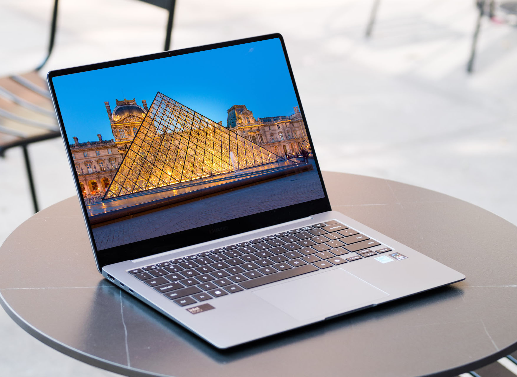 LAPTOP SAMSUNG GALAXY BOOK 4 PRO 2024 ULTRA 7 155H 14 INCH 3K AMOLED 120HZ NEW4
