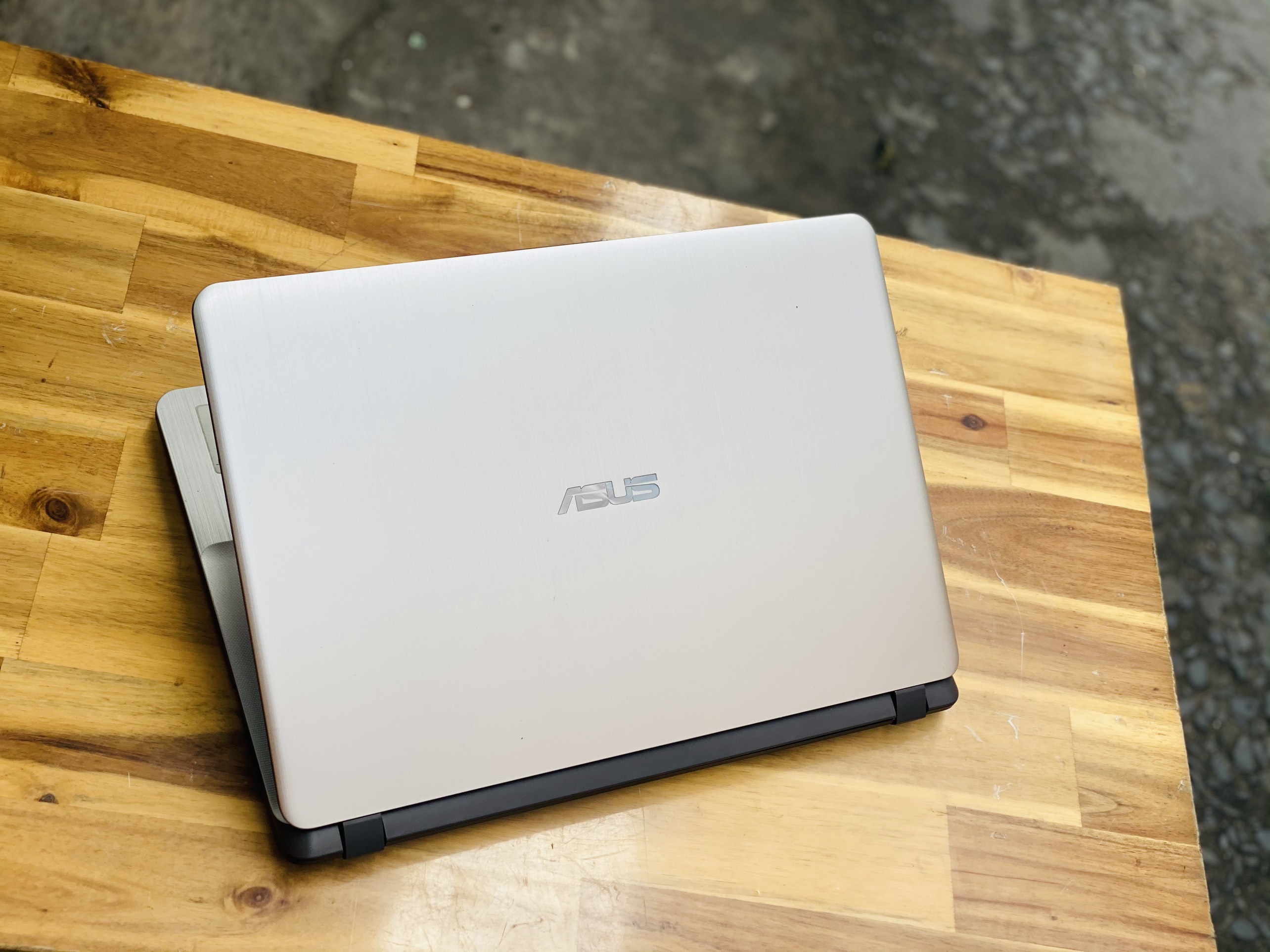 Laptop Asus Vivobook X507UF/ i5 8250U 8CPUS/ SSD128G + 500G/ Vga MX130/ Full HD/ Viền Mỏng/ Finger/ Giá rẻ2