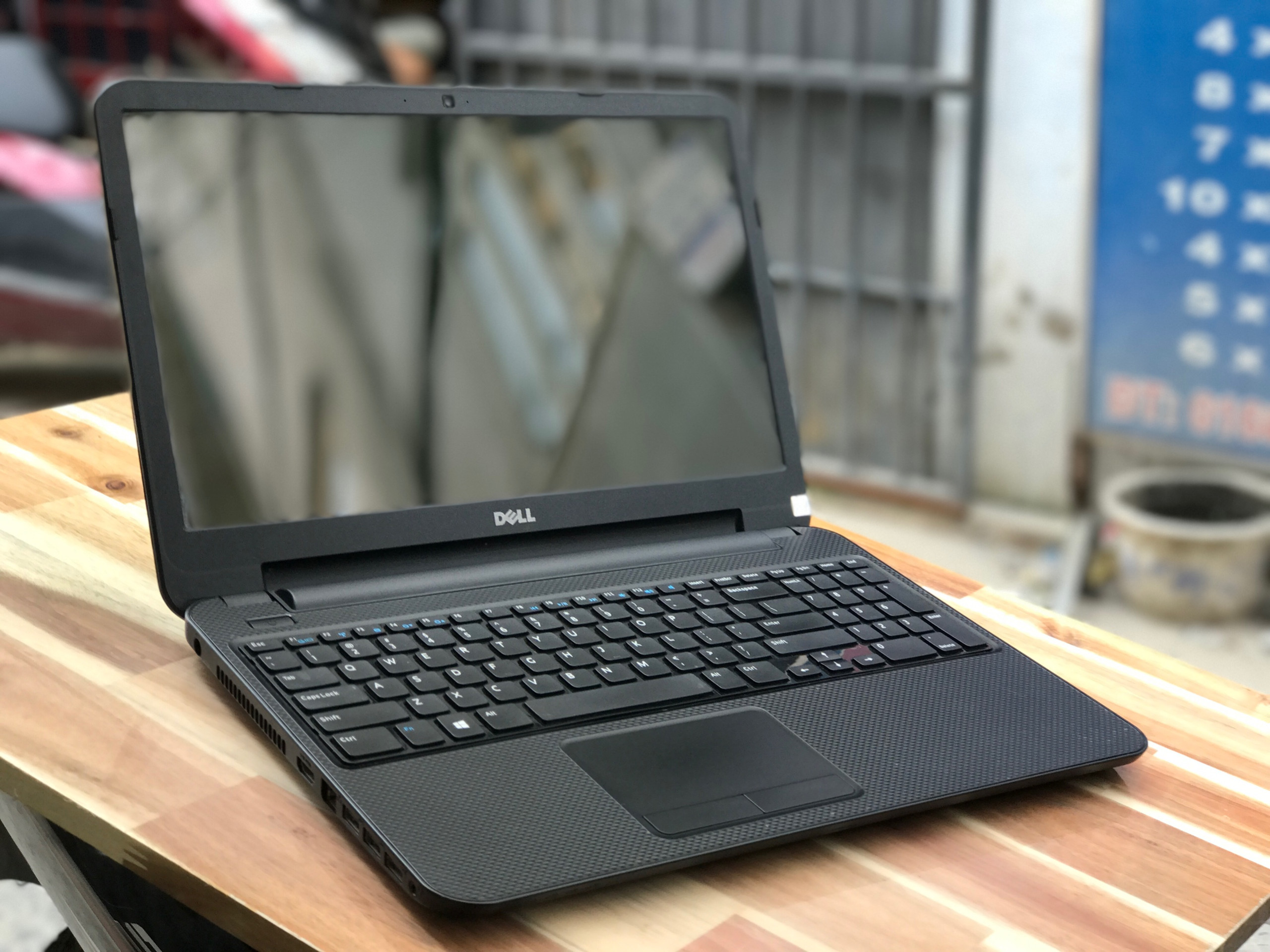 Laptop Dell Inspiron 3537, i5 4200U 4G 500G Vga rời 2G Đẹp zin 100% Giá rẻ3