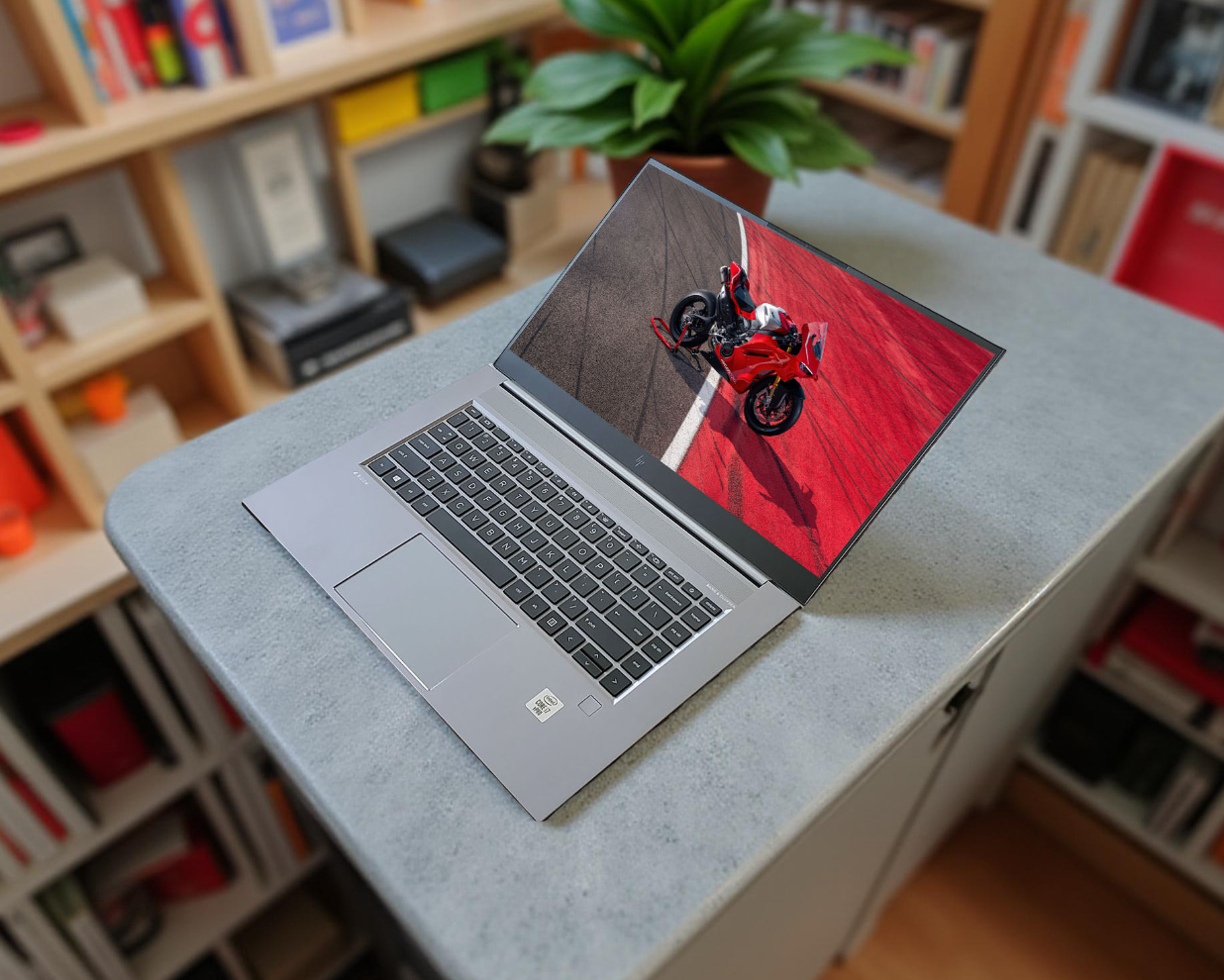 LAPTOP HP ZBOOK STUDIO 15 G7 i7 10850H NVIDIA QUADRO T1000 CHUYÊN THIẾT KẾ ĐỒ HỌA GỌN NHẸ GIÁ RẺ1