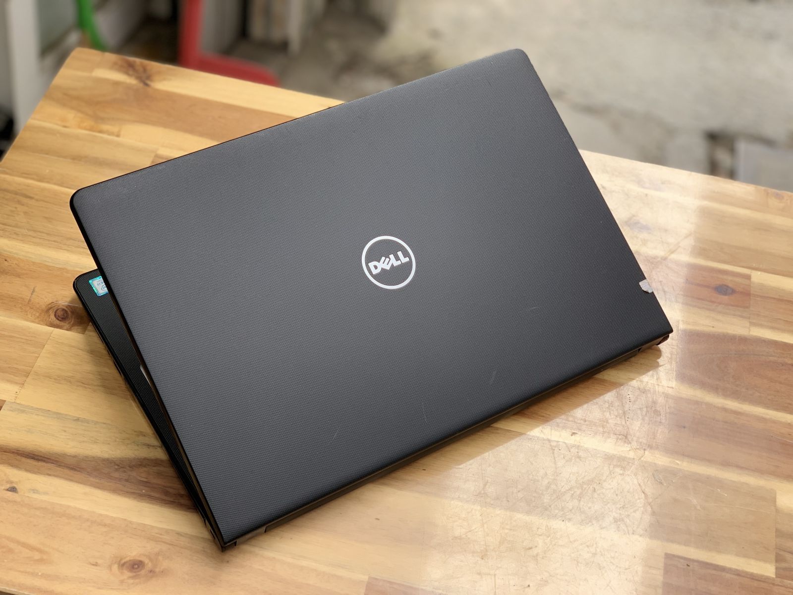 Laptop Dell Inspiron N3576/ i5 8250 8CPUS/ SSD128+500G/ Vga Radeon 520/ Chiến Game Đồ Họa/ Giá rẻ