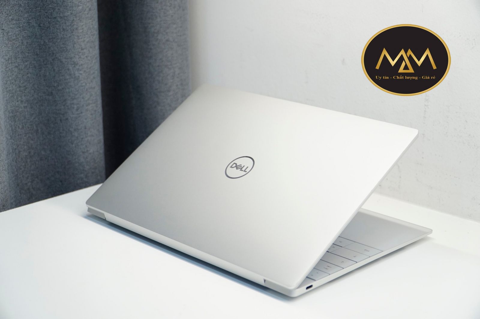 Dell XPS 13 9320 i7 1260P giá rẻ