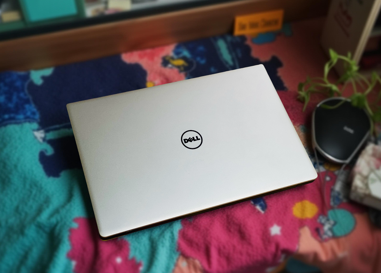 DELL XPS 9360 i5 8250U