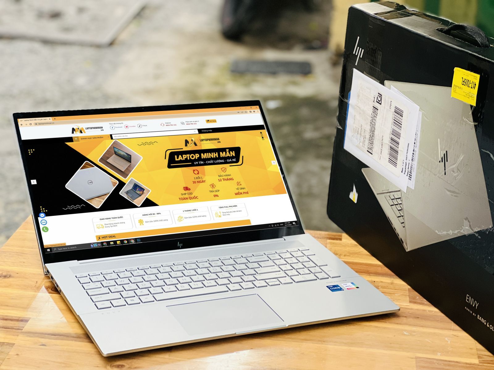 HP ENVY 17-CR0747NR 2022 I7 1260P