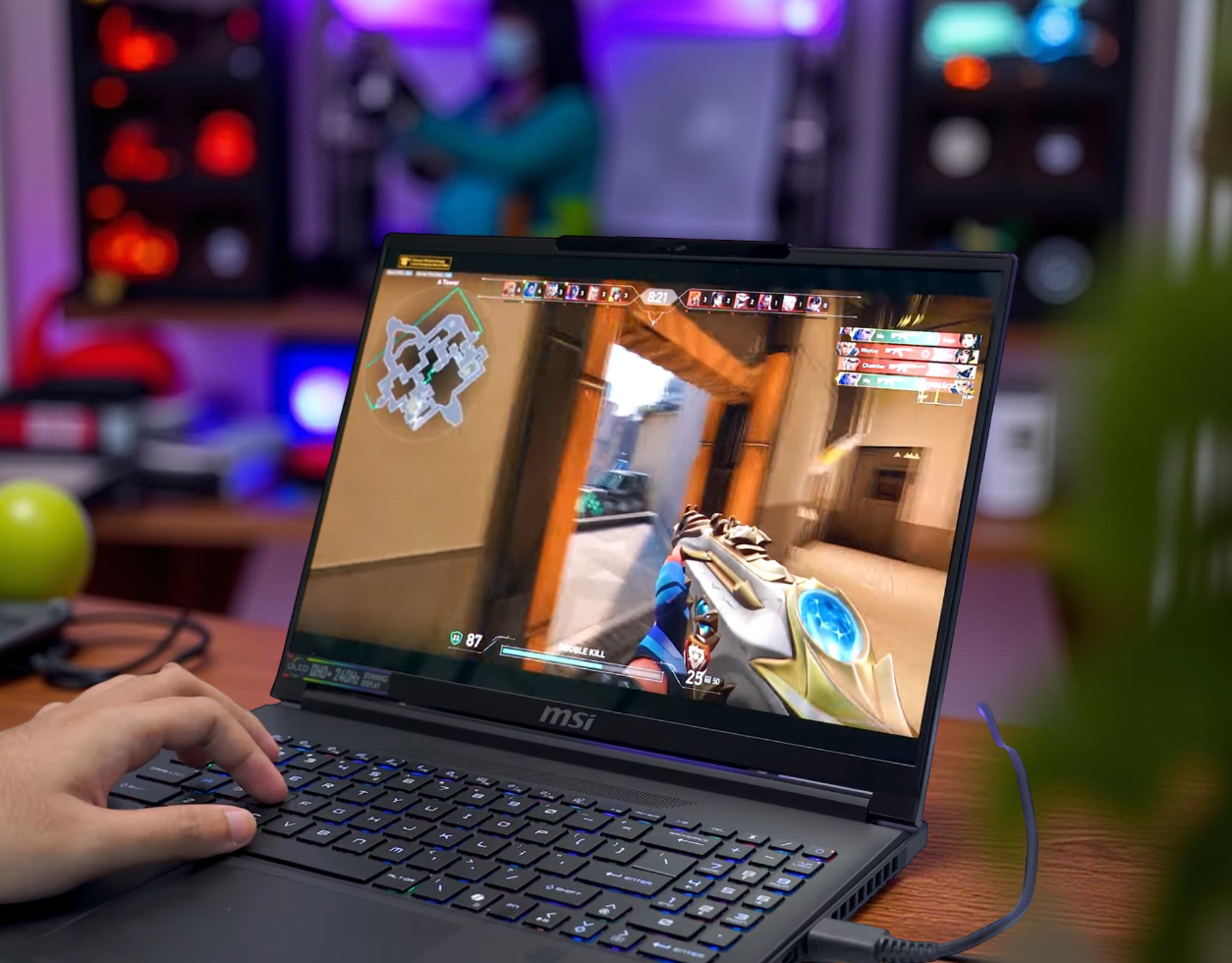 MSI STEALTH A16 AI+ RYZEN AI 9 365