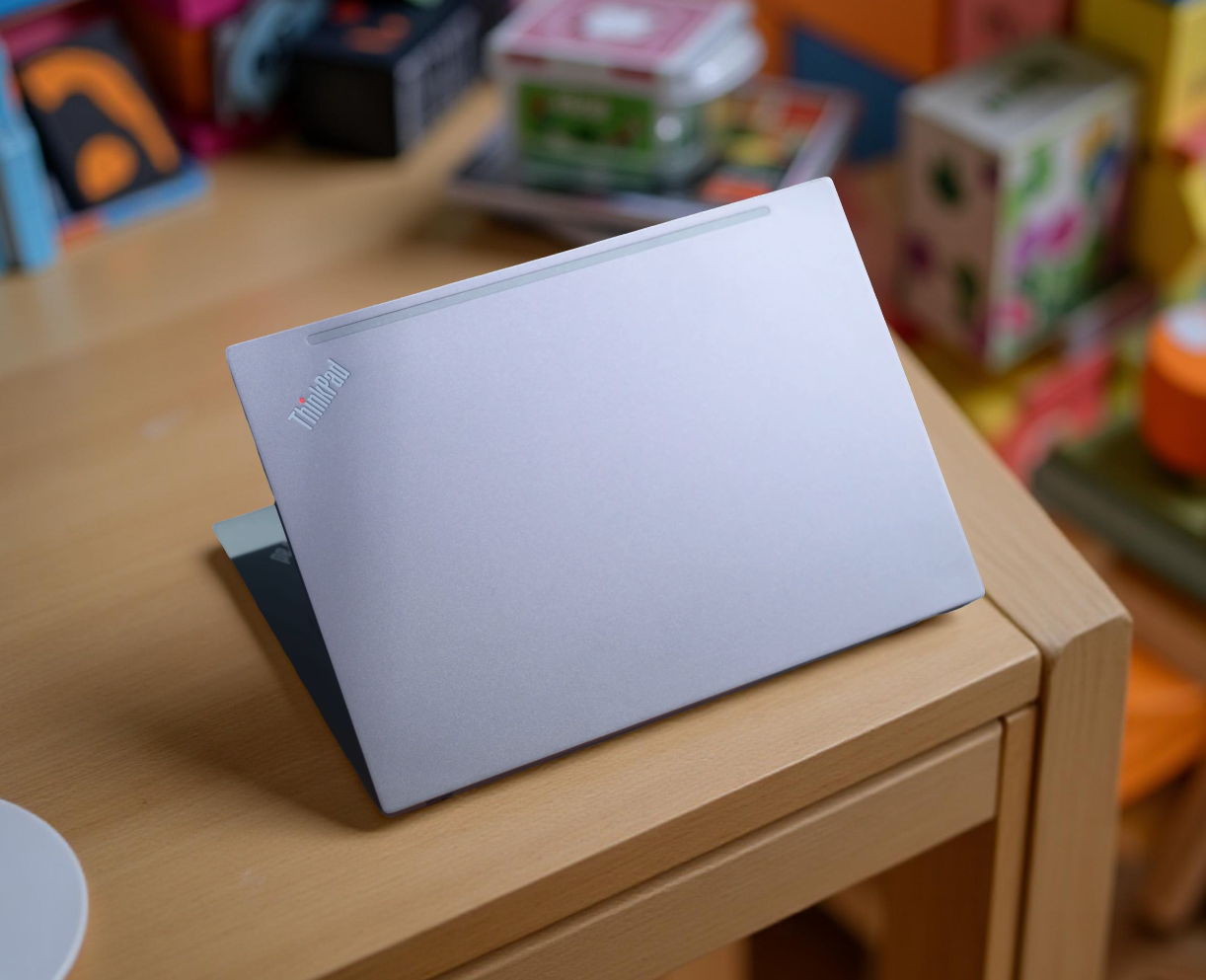 LENOVO THINKPAD T14S GEN 2 i5 1135G7