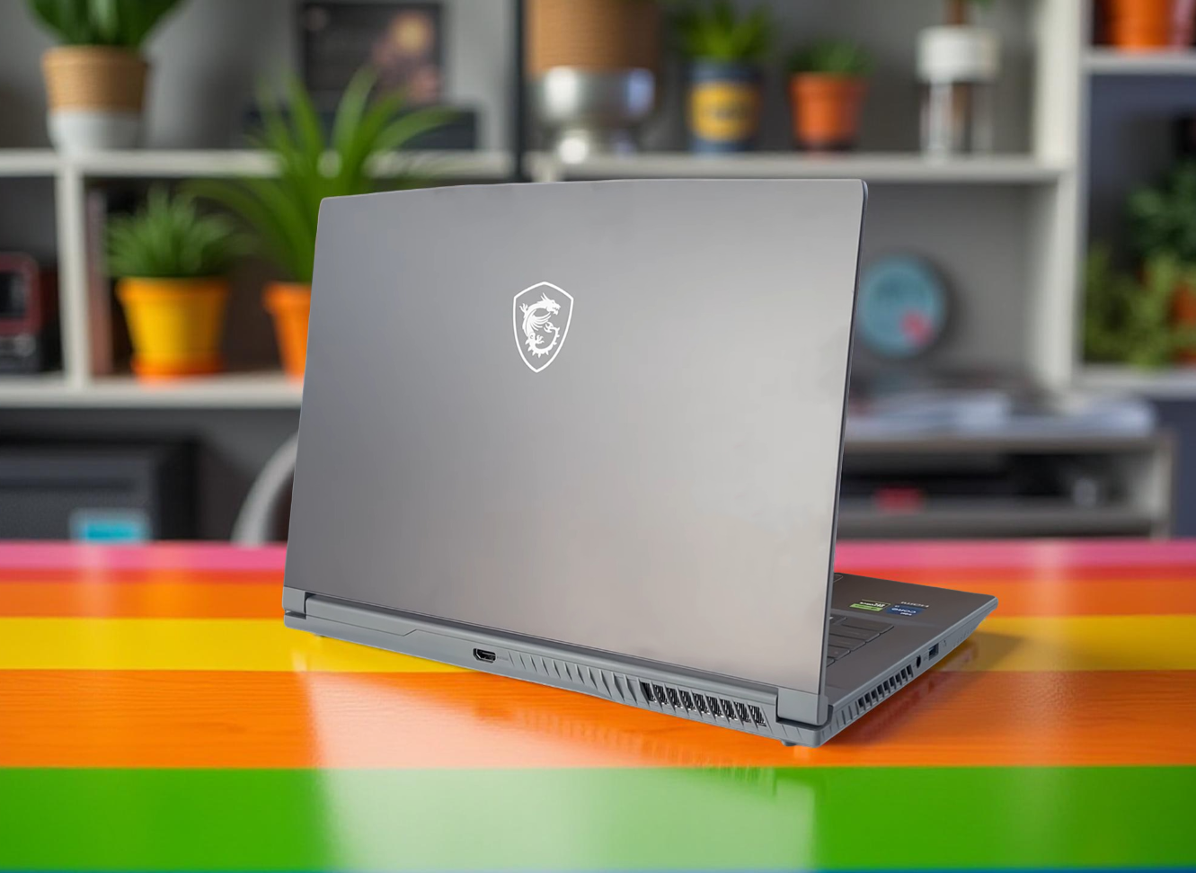 MSI THIN A15 B7UC RYZEN 5 7535HS