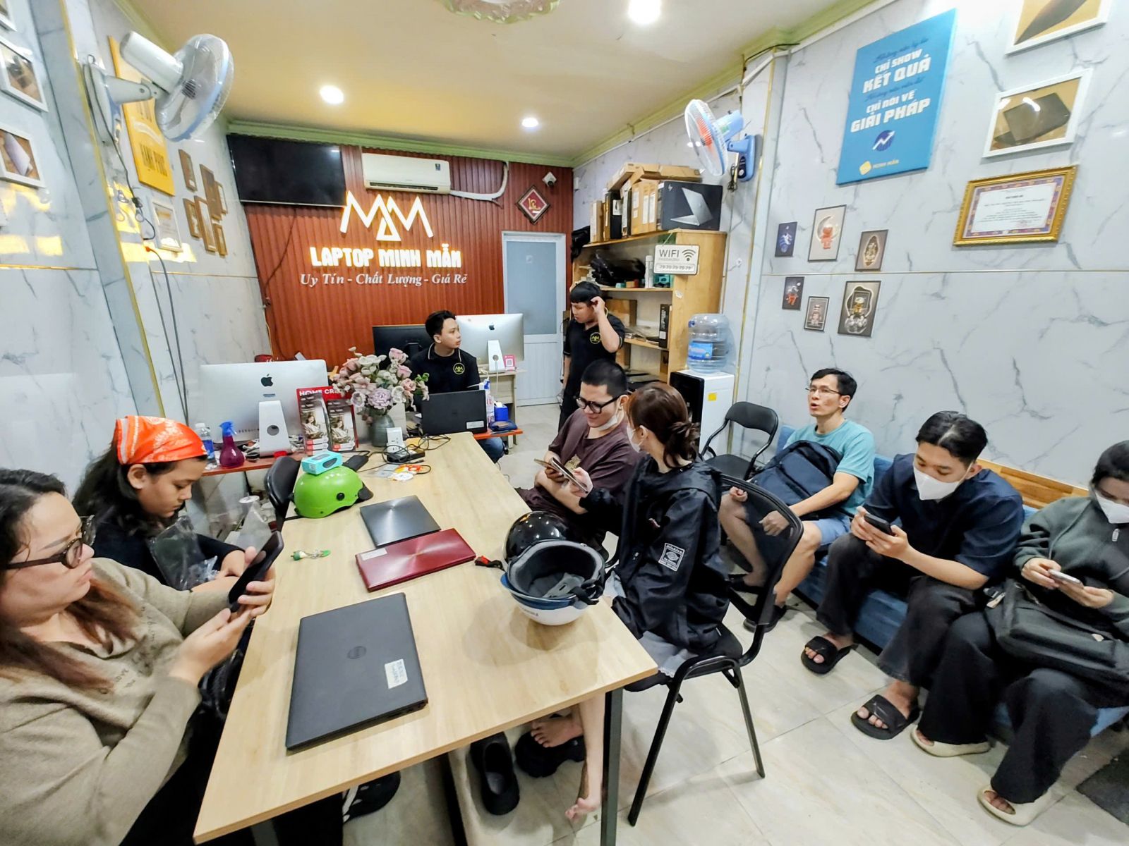 TOP 10 MẪU LAPTOP VĂN PHÒNG ĐÁNG MUA 2026