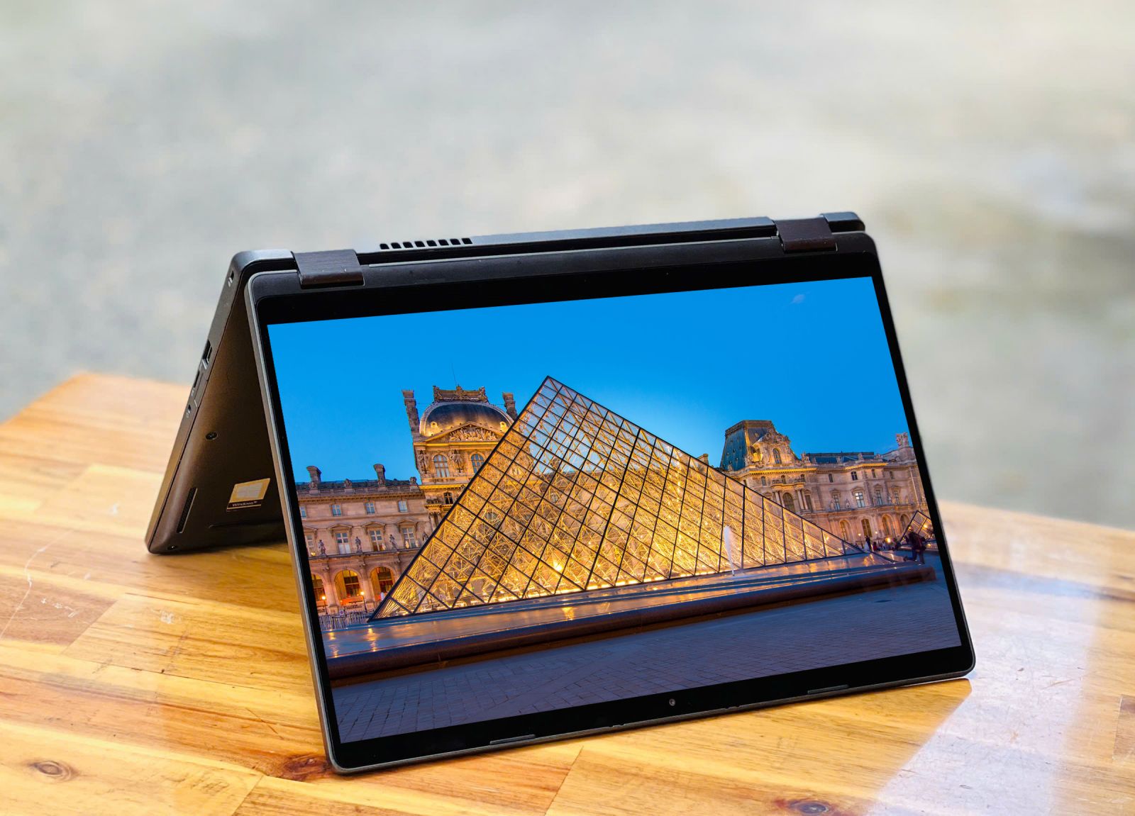 DELL LATITUDE 5300 i7 8665U 2IN1