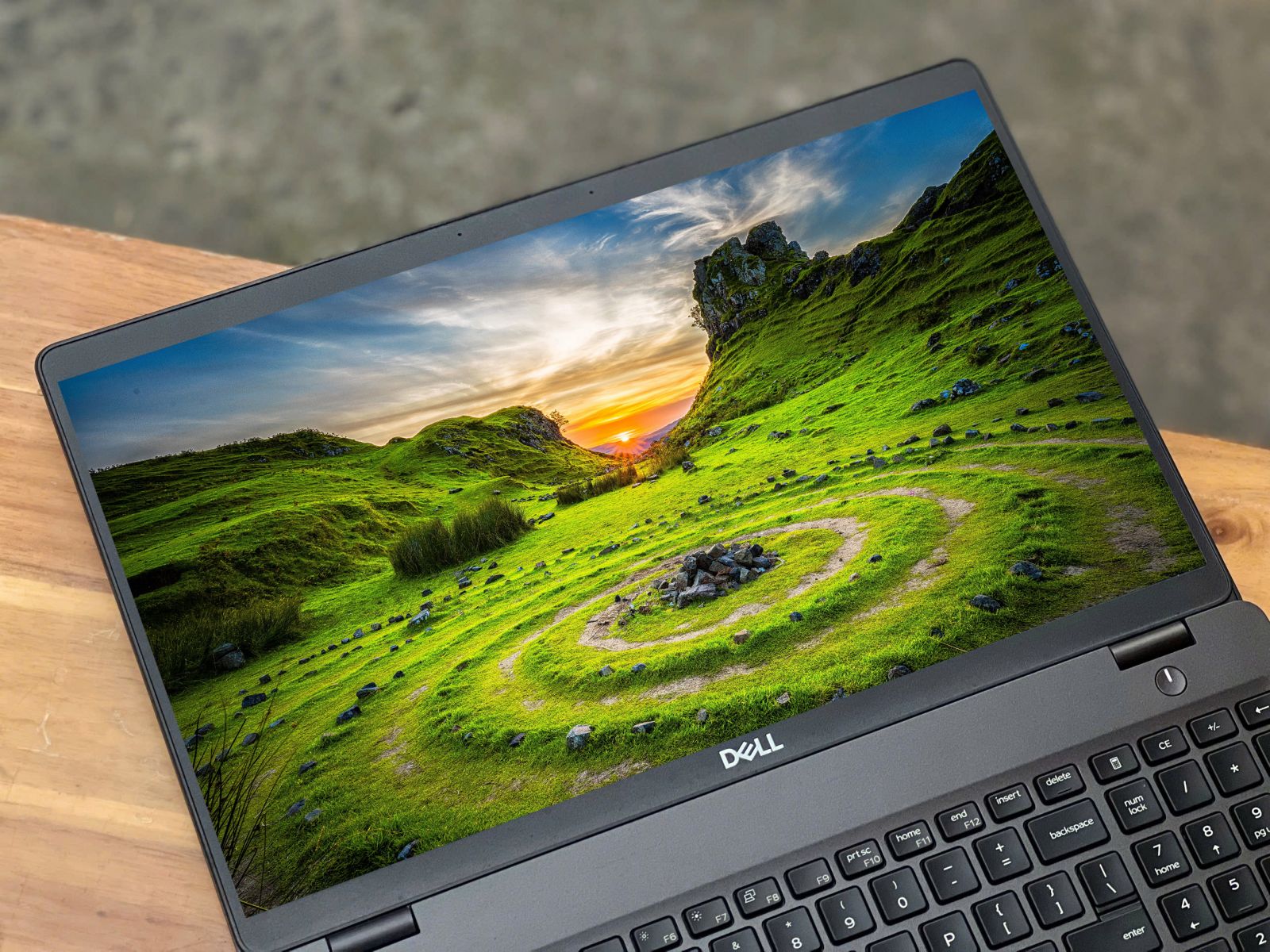 DELL LATITUDE 5500 i7 8665U