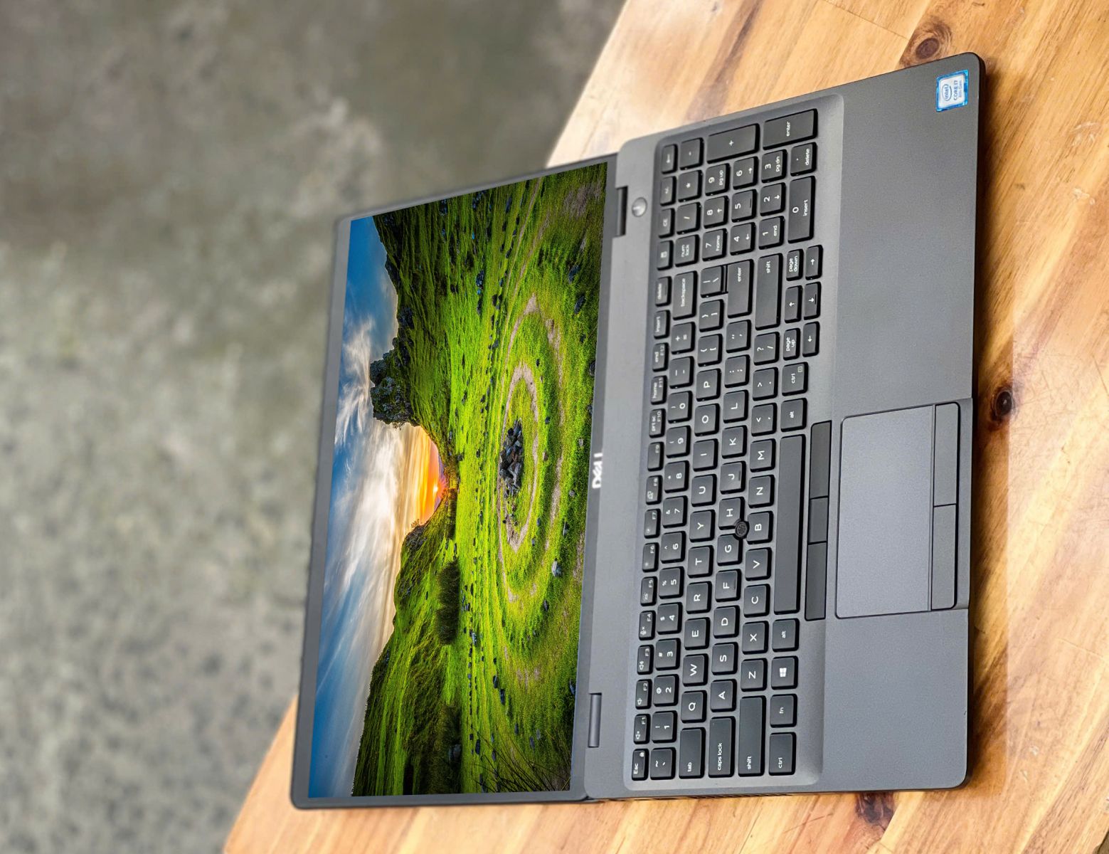 DELL LATITUDE 5500 i7 8665U