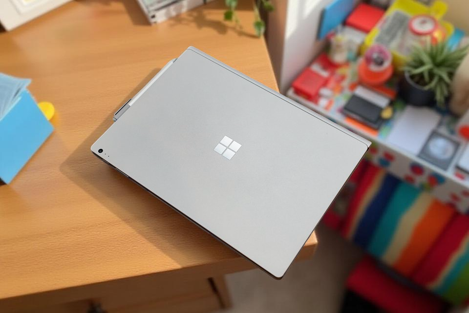 LAPTOP CẢM ỨNG THÁO RỜI ĐÁNG MUA 2025