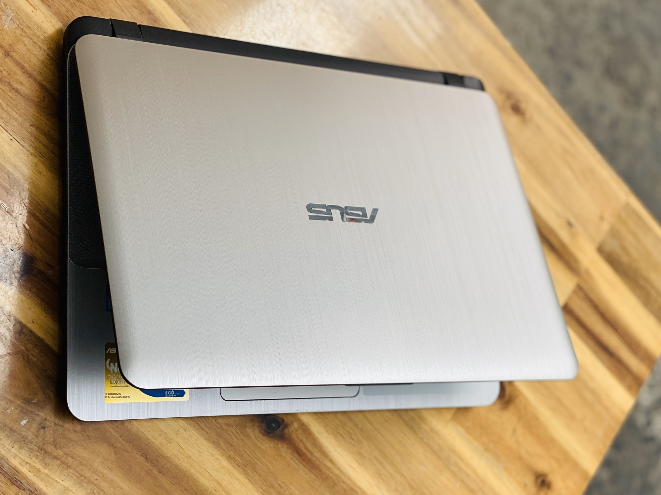 Laptop Asus X407UA, i3 7020U 4G SSD128-1000G Finger Gold Like New zin 100% Giá rẻ