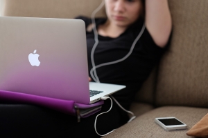 THU MUA LAPTOP CŨ GIÁ CAO QUẬN TÂN PHÚ