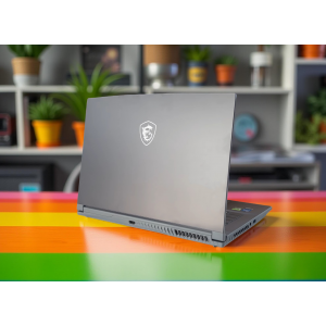 MSI THIN A15 B7UC RYZEN 5 7535HS RTX 3050 4GB 15.6INCH FHD 144Hz LED XANH GIÁ RẺ
