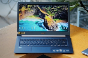 Laptop Acer Swift 5 SF514-52T, i7 8550U 8G 256G Full HD TOUCH Đèn Phím Finger Zin 100% Giá rẻ