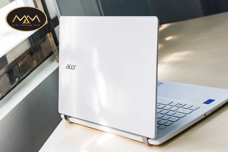 Top-10-mau-laptop-Acer-danh-cho-ke-toan